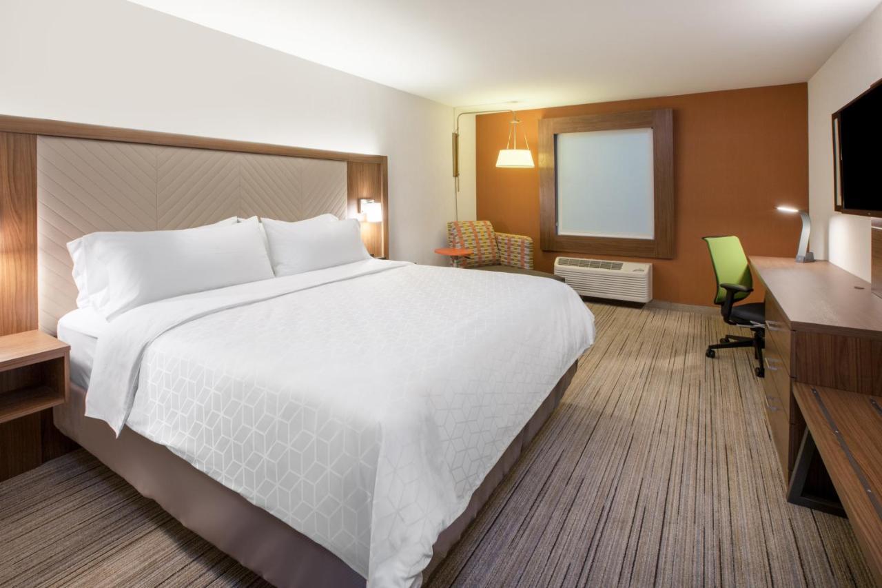 Holiday Inn Express & Suites - Lindale By Ihg Buitenkant foto