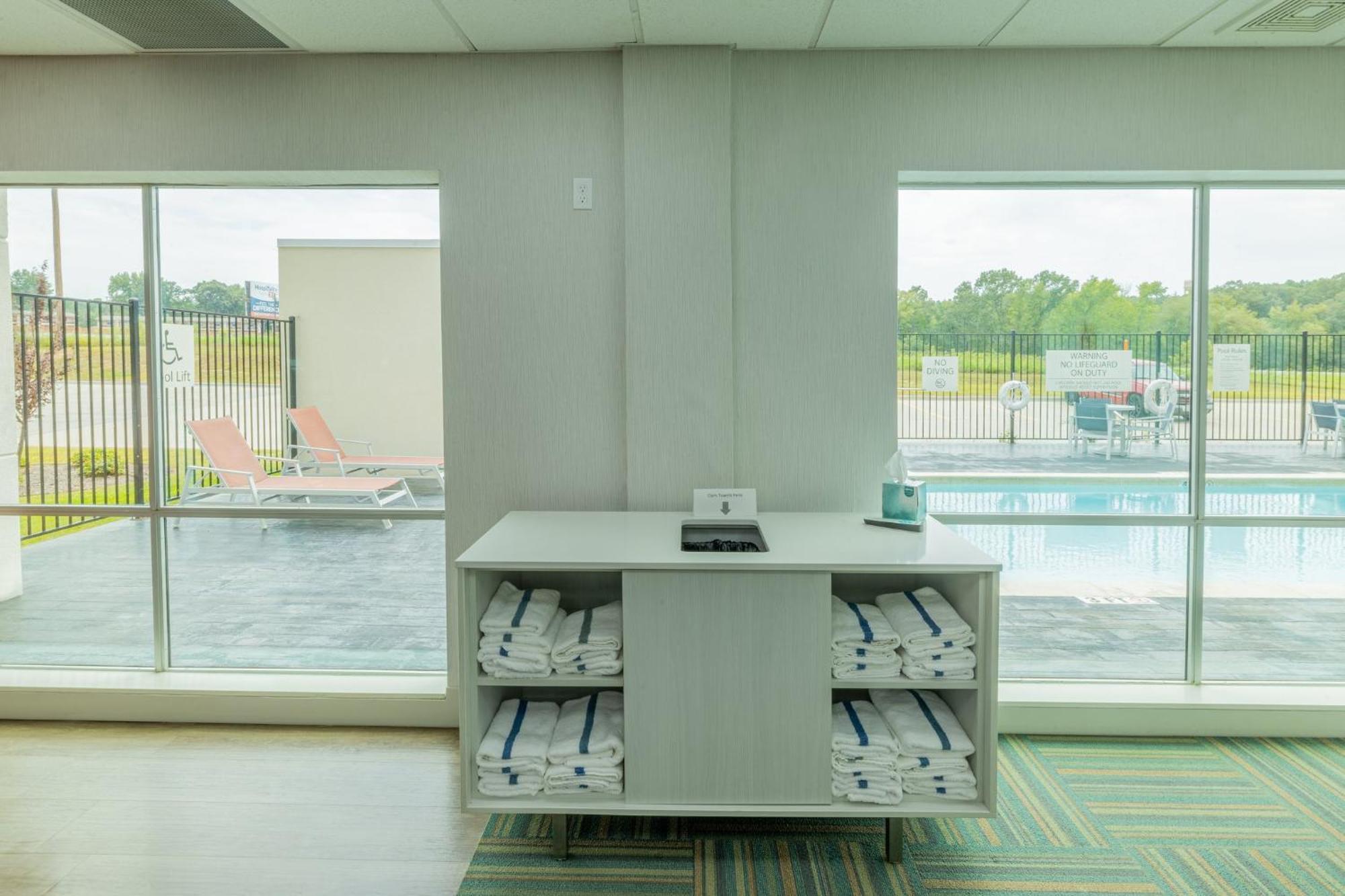 Holiday Inn Express & Suites - Lindale By Ihg Buitenkant foto
